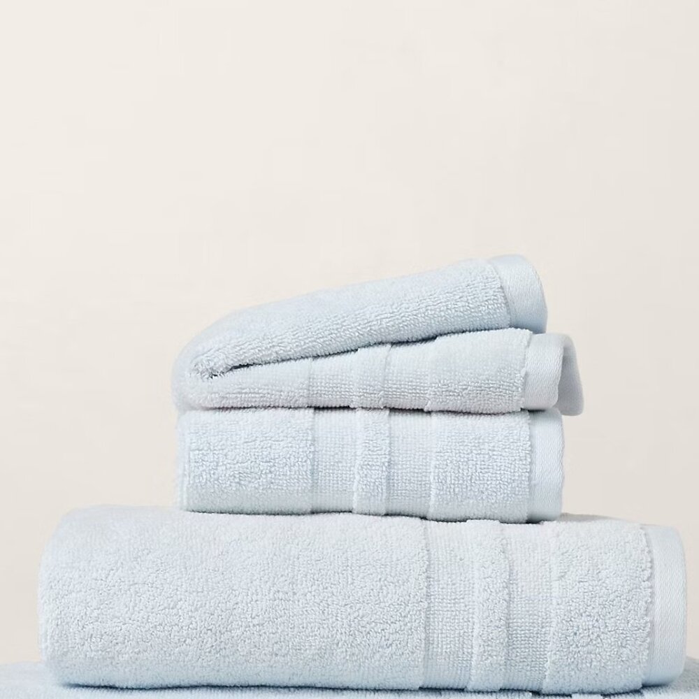 Peyton Sky blue Bath Towel Set NWT